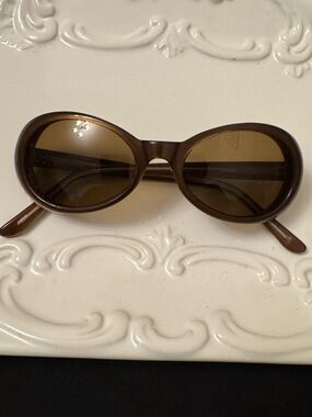 Classic Brown Oval Women's Sunglasses - Brown Lenses
